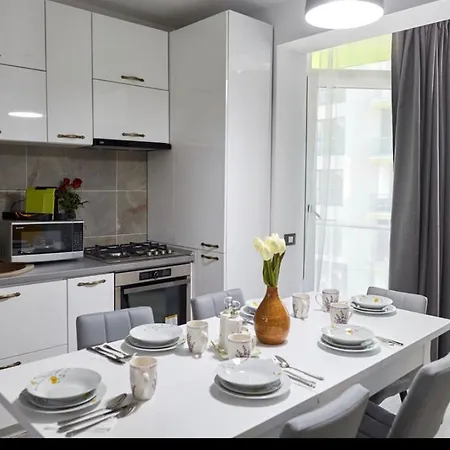 Royal Exotic Apartament 아파트
